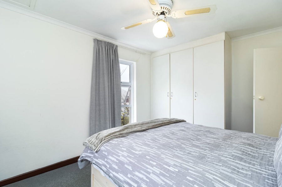 To Let 2 Bedroom Property for Rent in Green Point Western Cape
